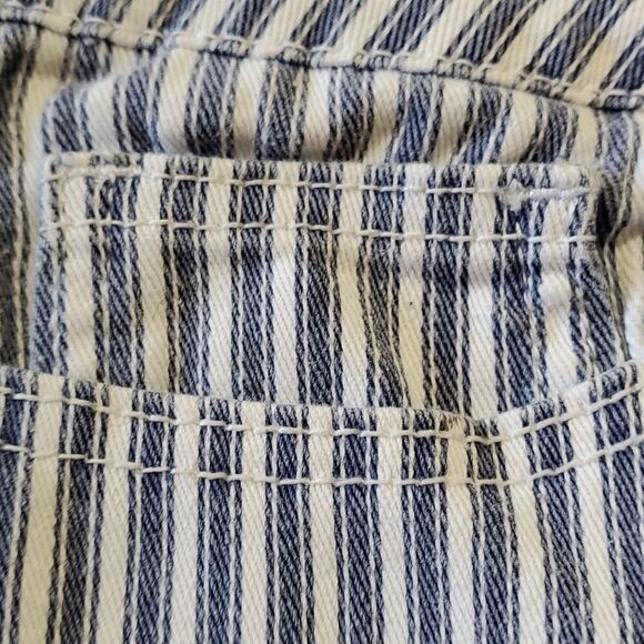 Denim striped mini skirt.  Size 9. 5 pockets. By Indigo‎ Rein. Good used … - Picture 2 of 10